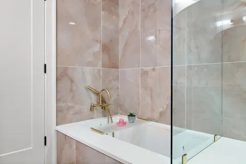 $3,500,000 | Address Upon Request, Cornelius, NC 28031