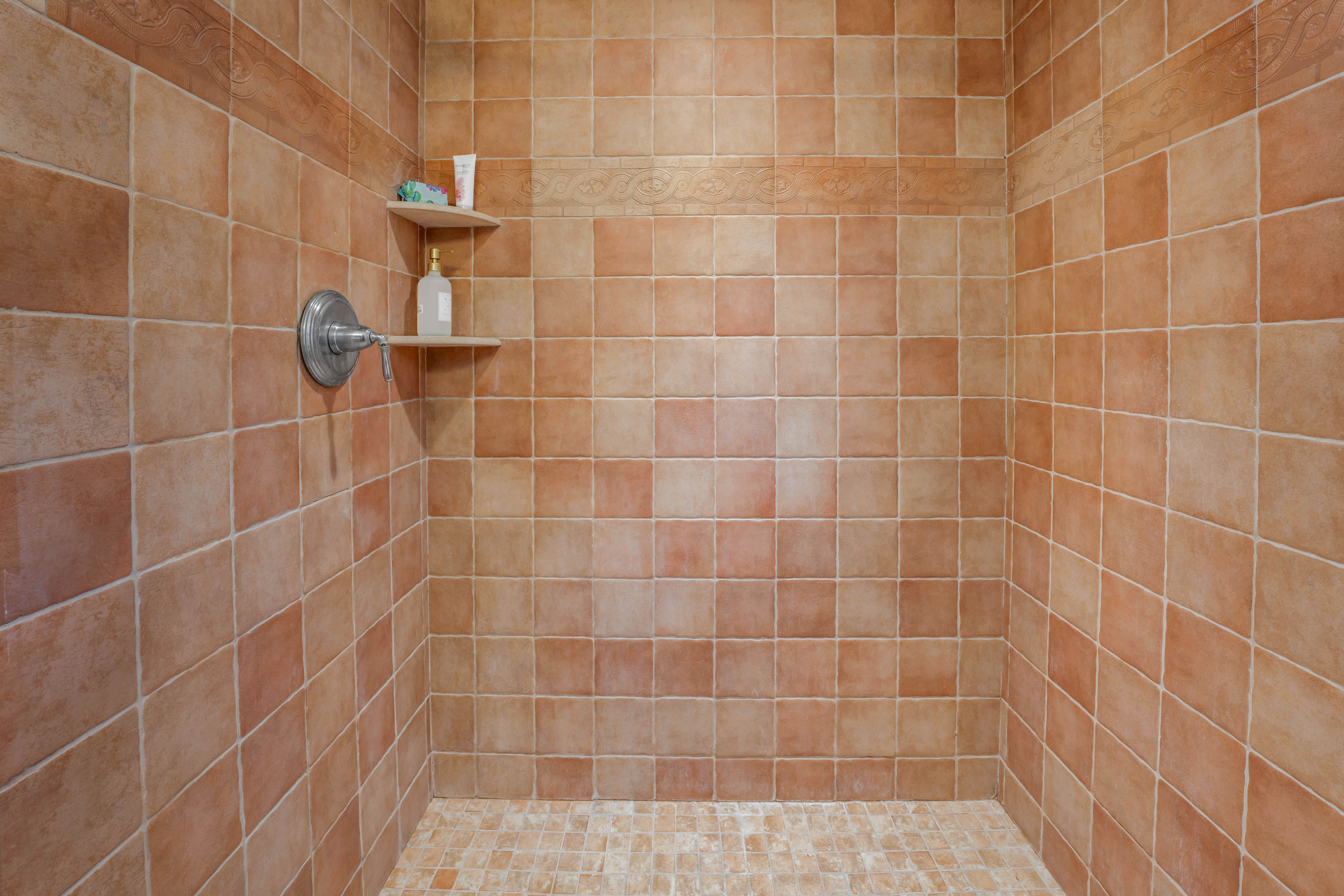 81 Pinckney Road Red Bank, NJ 07701 - Photo 25 of 38