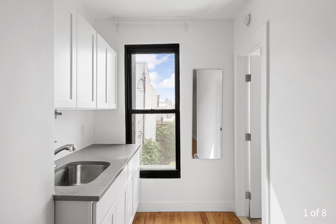 277 Starr Street, Unit 2L Brooklyn, NY 11237 - Photo 3 of 7