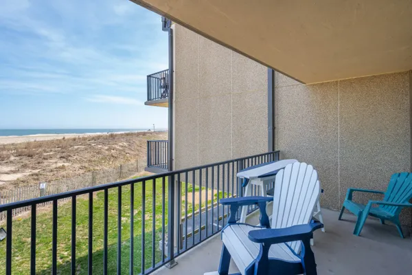 a house view with a outdoor space