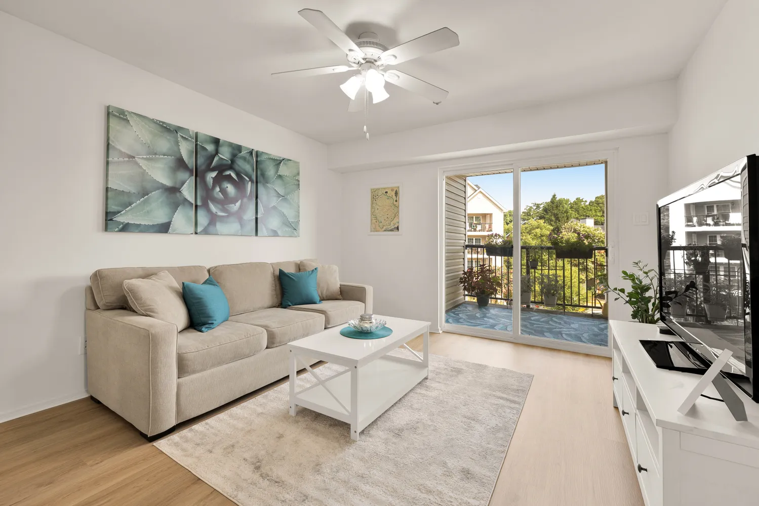 $275,000 | 3309 Wyndham Circle, Unit 3180, Alexandria, VA 22302