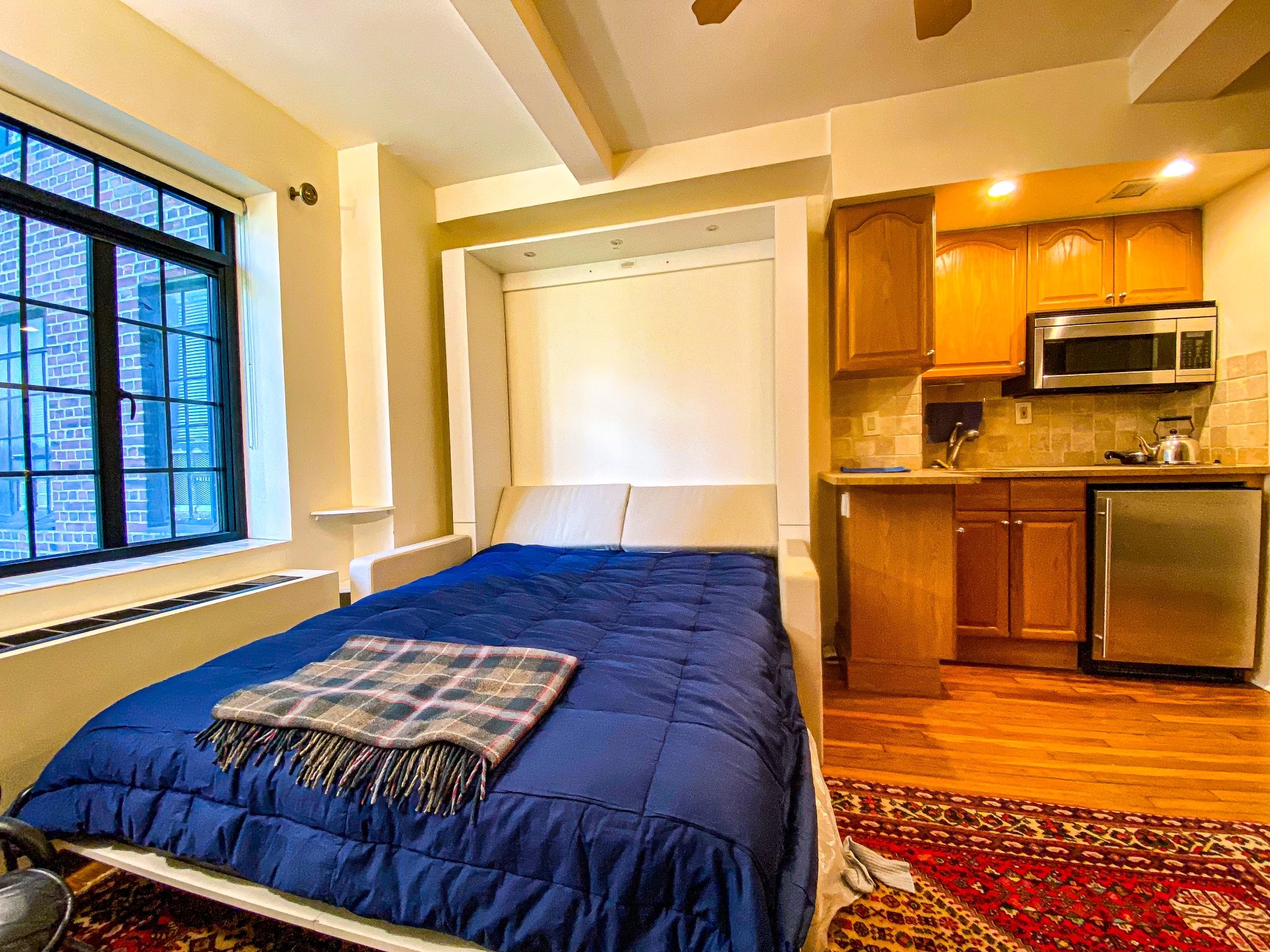 25 Tudor City Place, Unit 918 Manhattan, NY 10017 - Photo 4 of 11