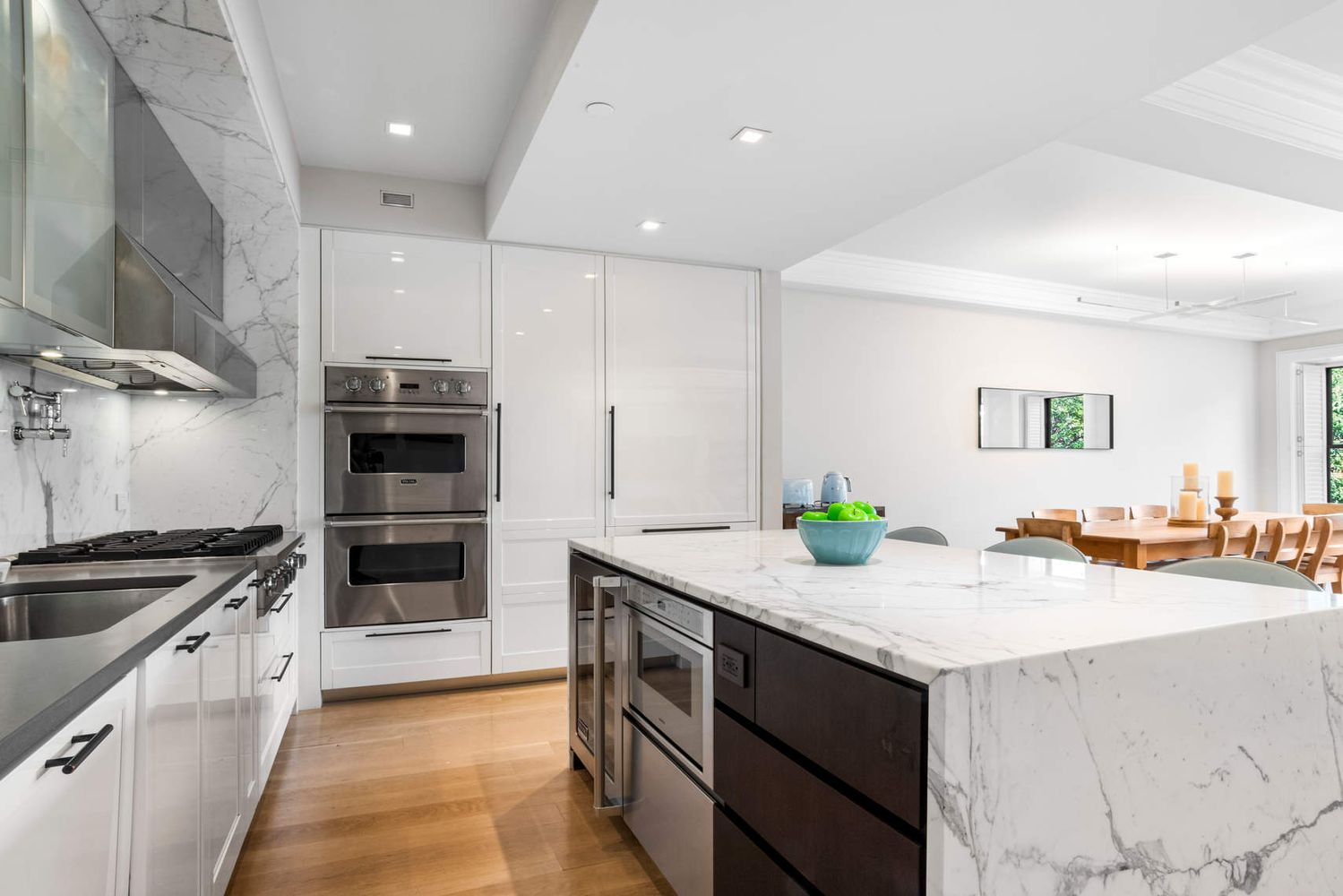 182 West 82nd Street, Unit 4E Manhattan, NY 10024 - Photo 7 of 25 a kitchen with a sink stove and refrigerator