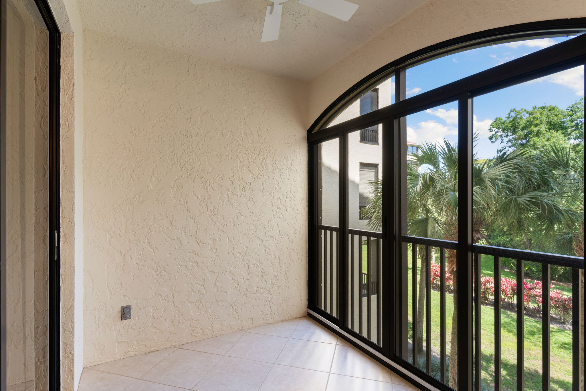 6500 Valen Way, Unit 203 Naples, FL 34108 - Photo 15 of 40