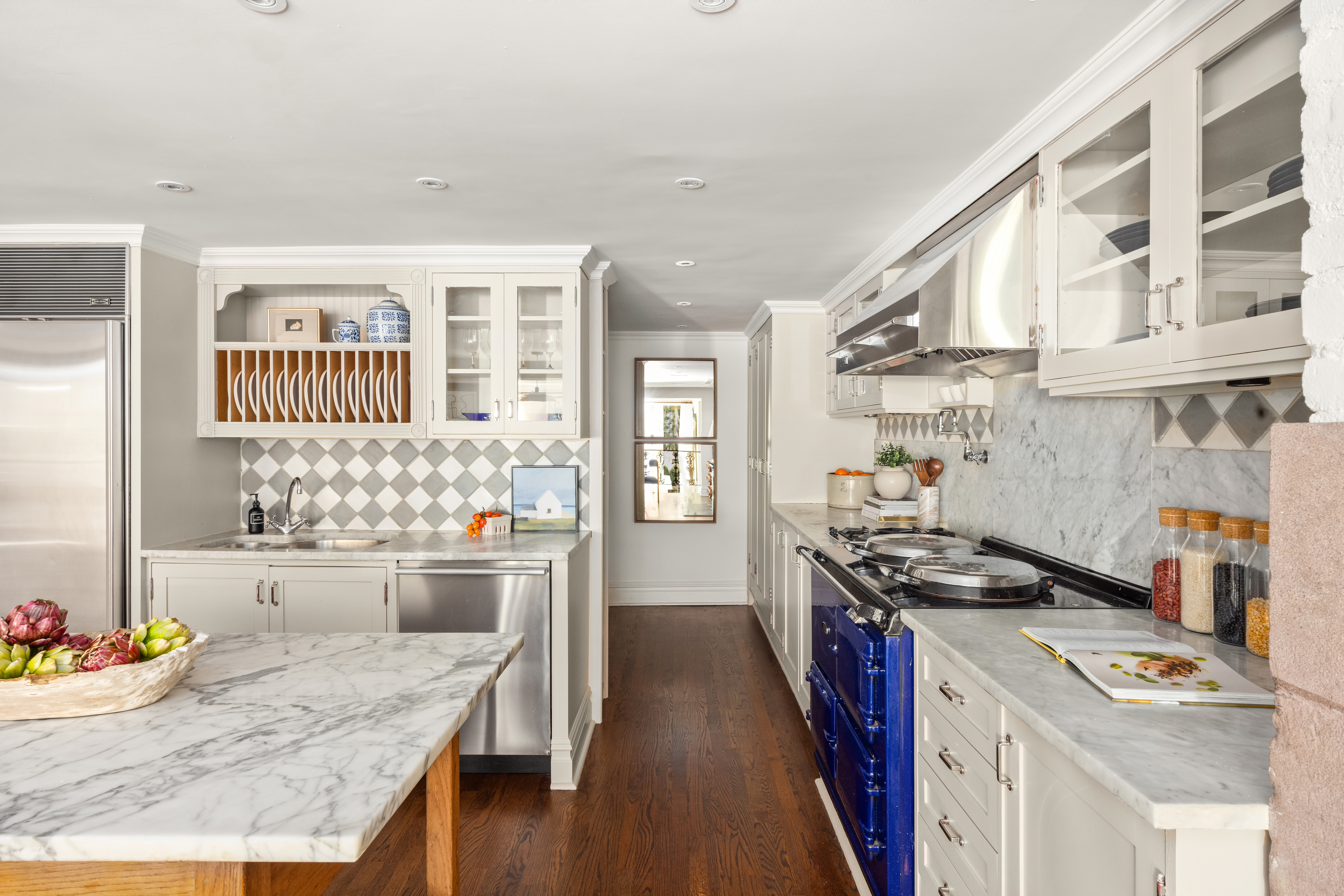 222 East 11th Street, Unit GARDEN Manhattan, NY 10003 - Photo 9 of 31
