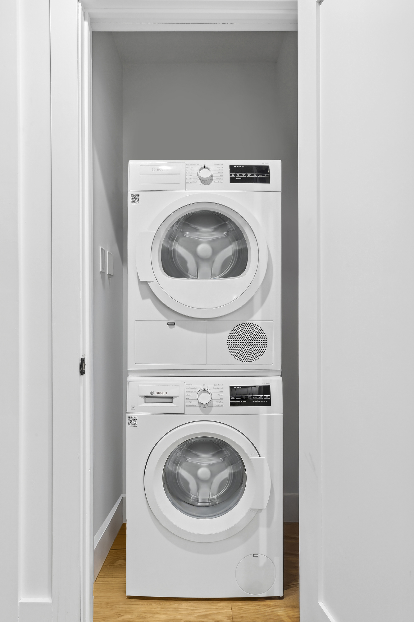 82 7th Avenue, Unit 3 Brooklyn, NY 11217 - Photo 10 of 12 a utility room with dryer and washer