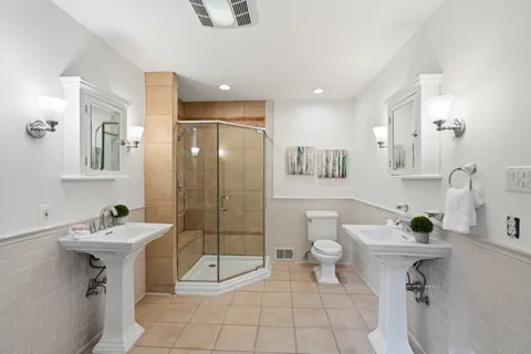 Contact Agent | 6613 Bradley Boulevard, Bethesda, MD 20817