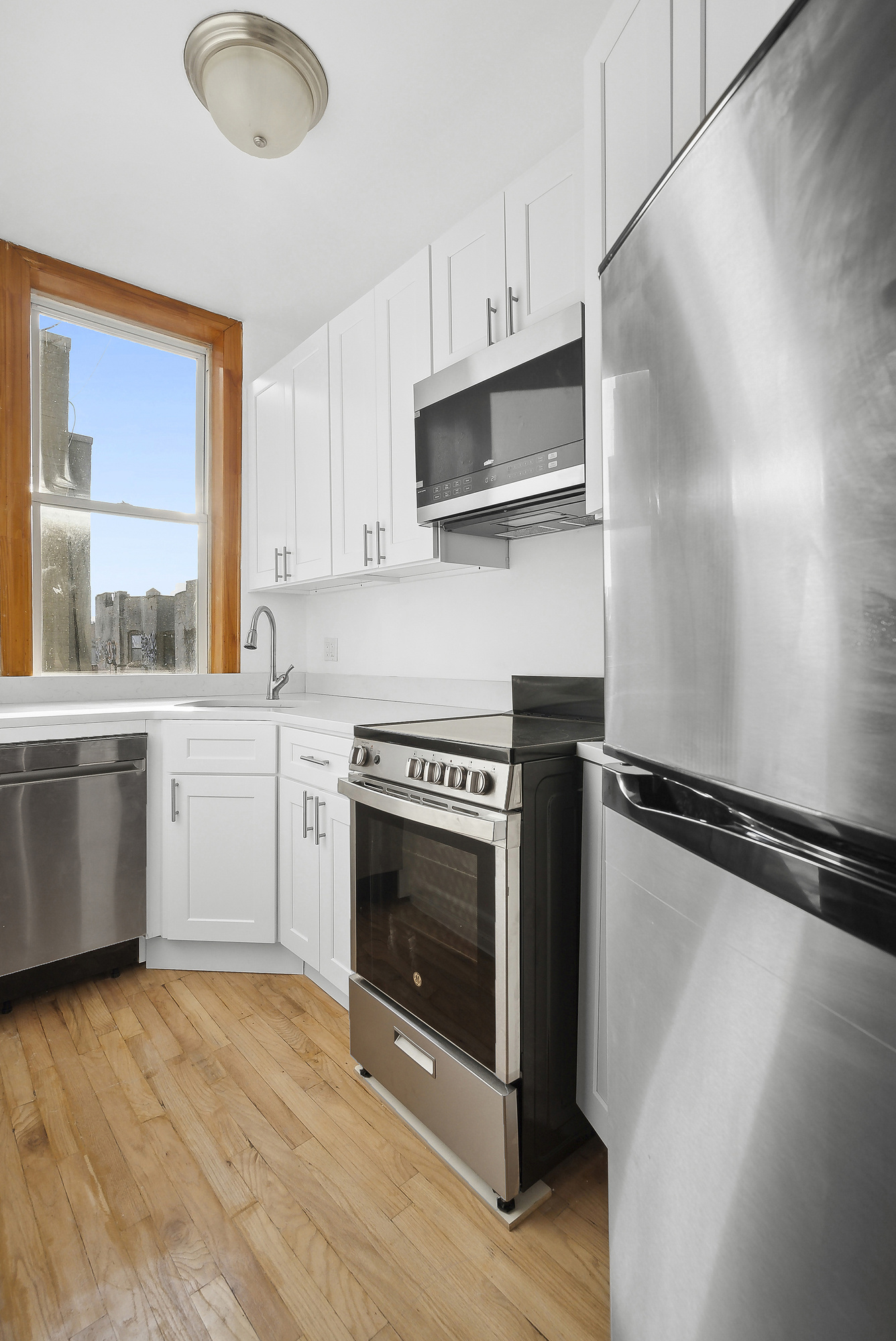 326 East 11th Street, Unit 17 Manhattan, NY 10003 - Photo 3 of 7