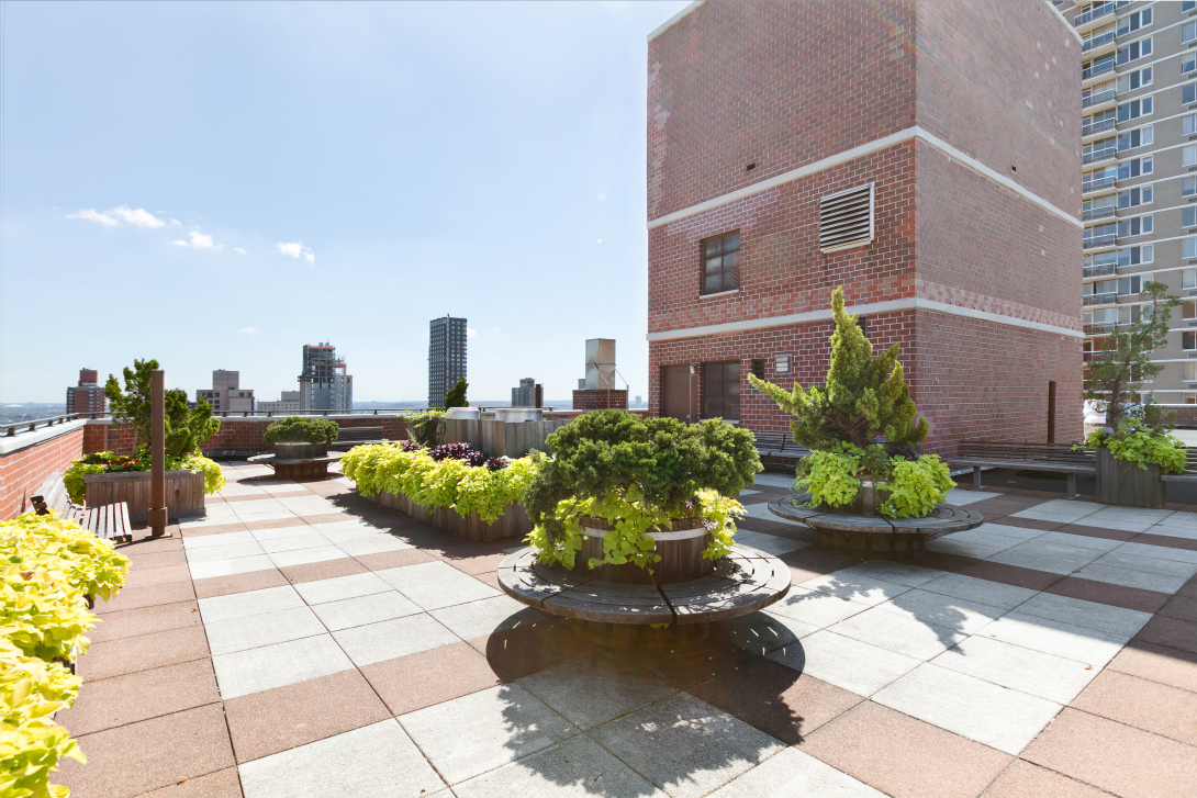 200 East 90th Street, Unit 7A Manhattan, NY 10128 - Photo 6 of 7