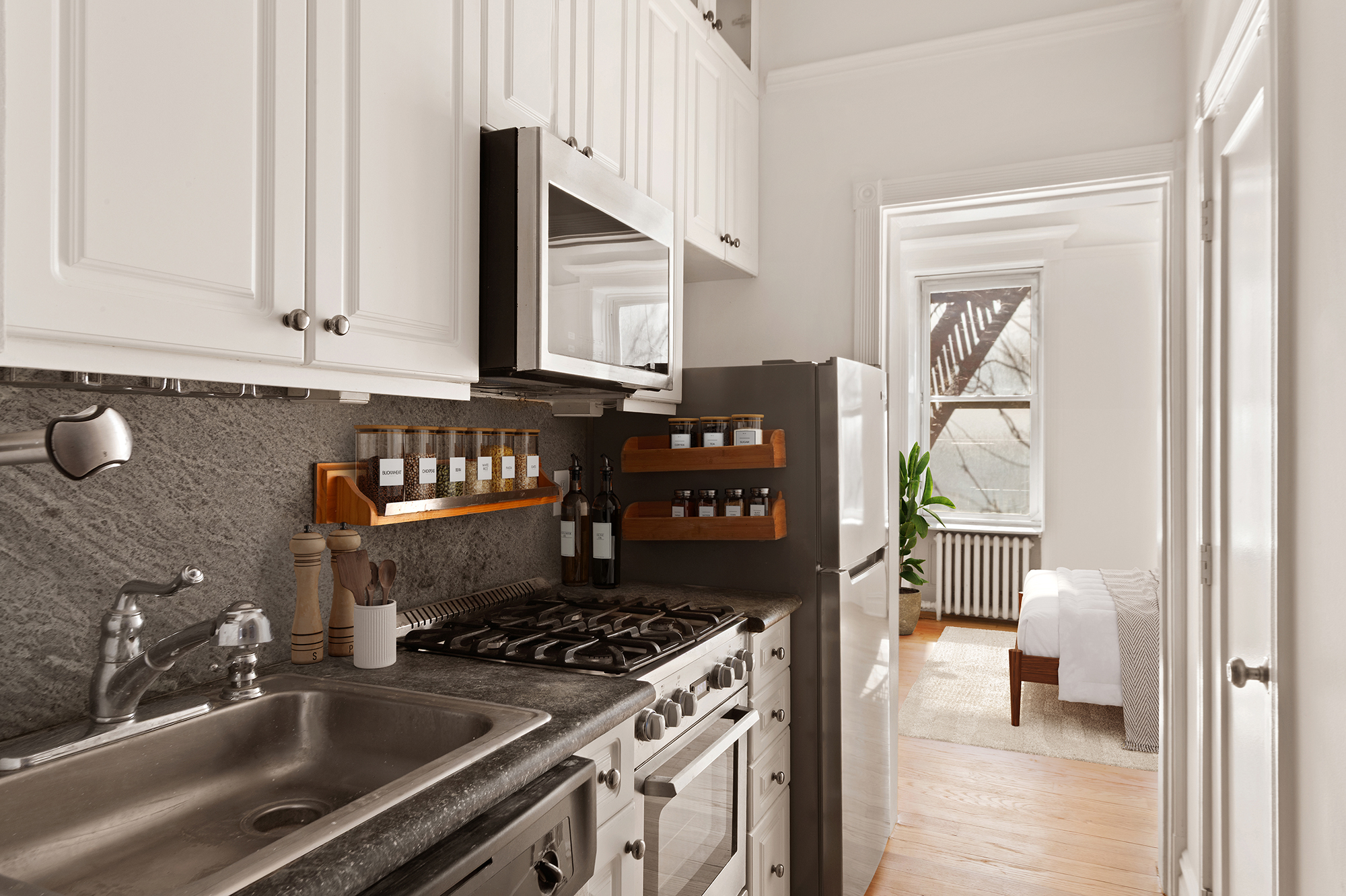 41 Perry Street, Unit 3D Manhattan, NY 10014 - Photo 4 of 9