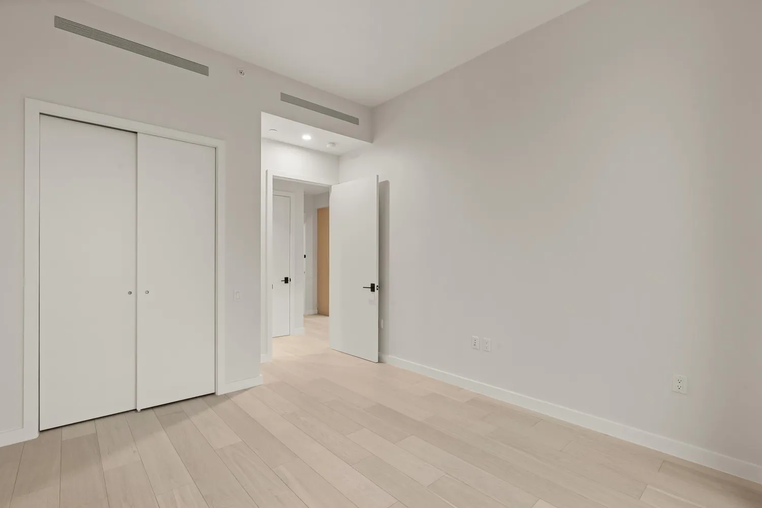 $4,300 | 445 5th Avenue, Unit 5H | Park Slope
