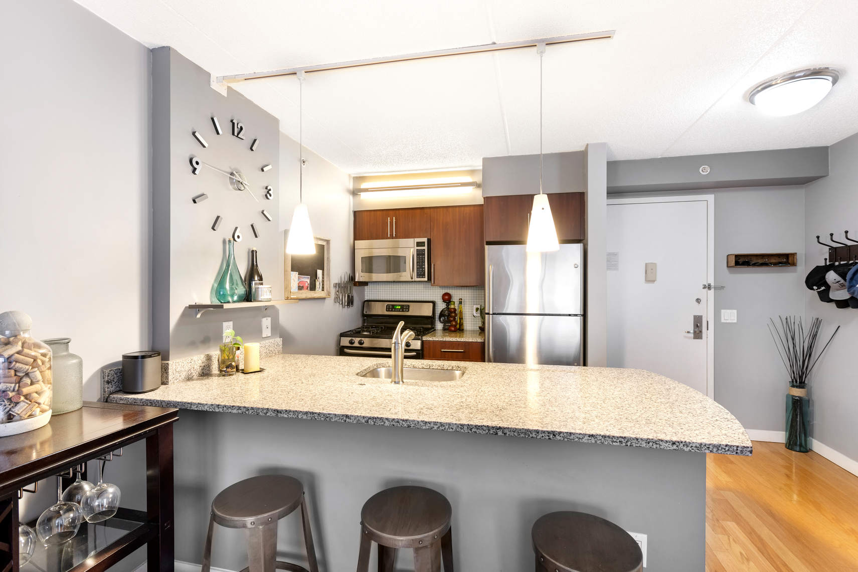 555 West 23rd Street, Unit N7R Manhattan, NY 10011 - Photo 4 of 13