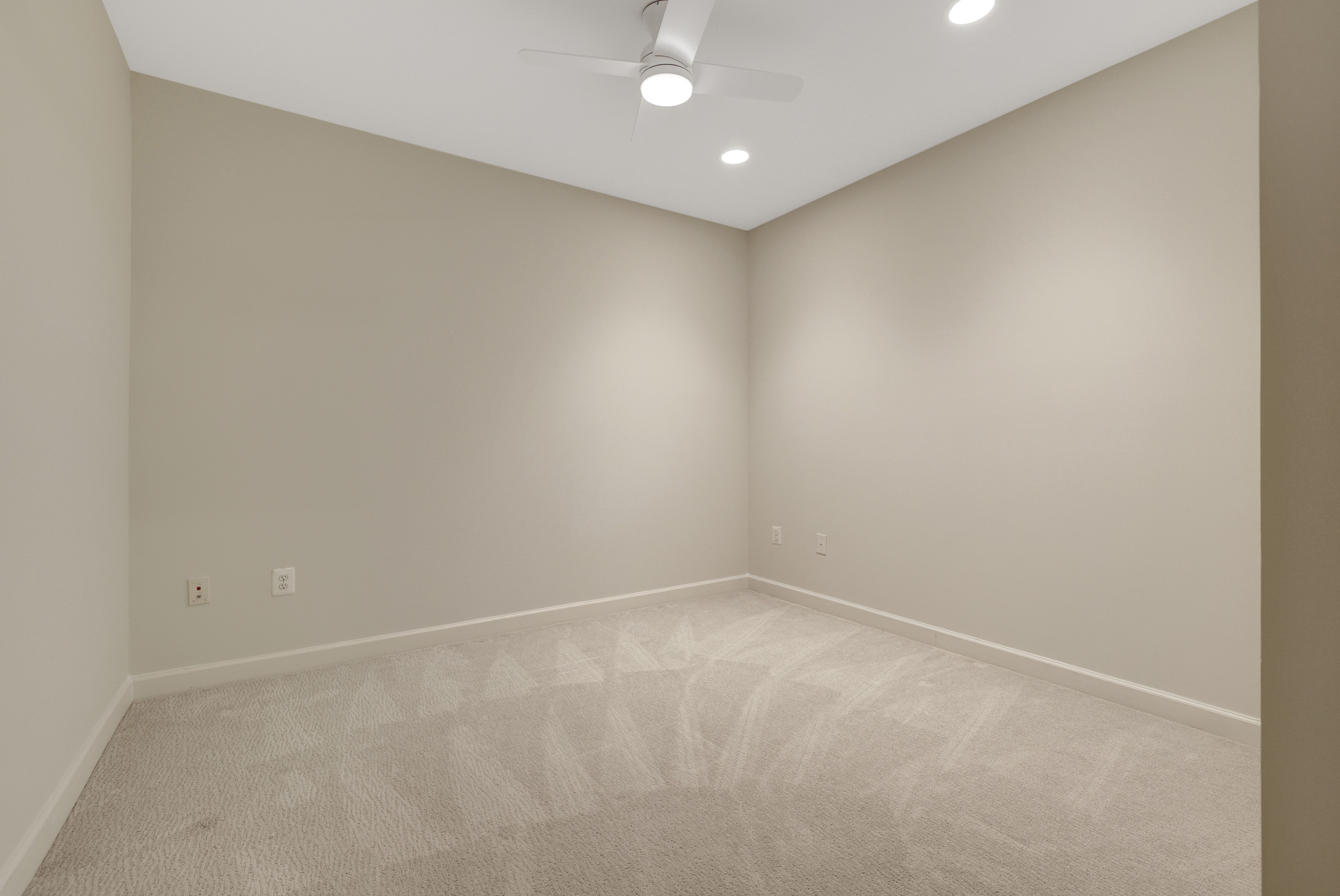 1295 Gatesmeadow Way Reston, VA 20194 - Photo 53 of 57