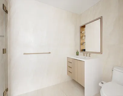 $1,495,000 | 3 Court Square, Unit 1905 | Long Island City