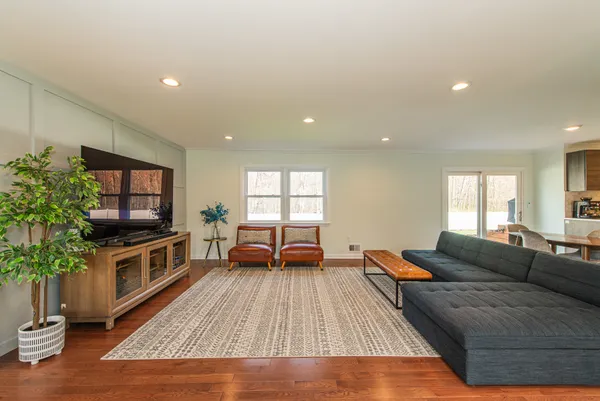 $1,200,000 | 142 Crescent Road, Florham Park, NJ 07932