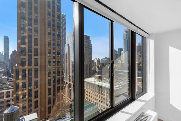 $4,895 | 445 5th Avenue, Unit 24F | Midtown South