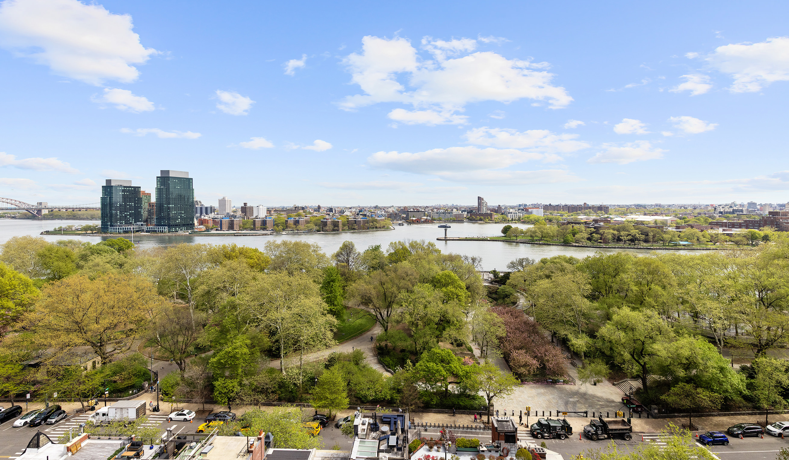 535 East 86th Street, Unit 16F Manhattan, NY 10028 - Photo 2 of 19 a view of a city