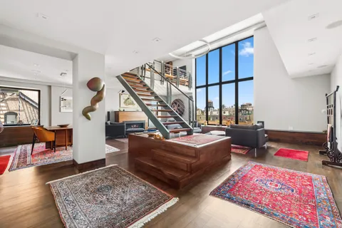 $4,950,000 | 1 West 67th Street, Unit 707 | Upper West Side