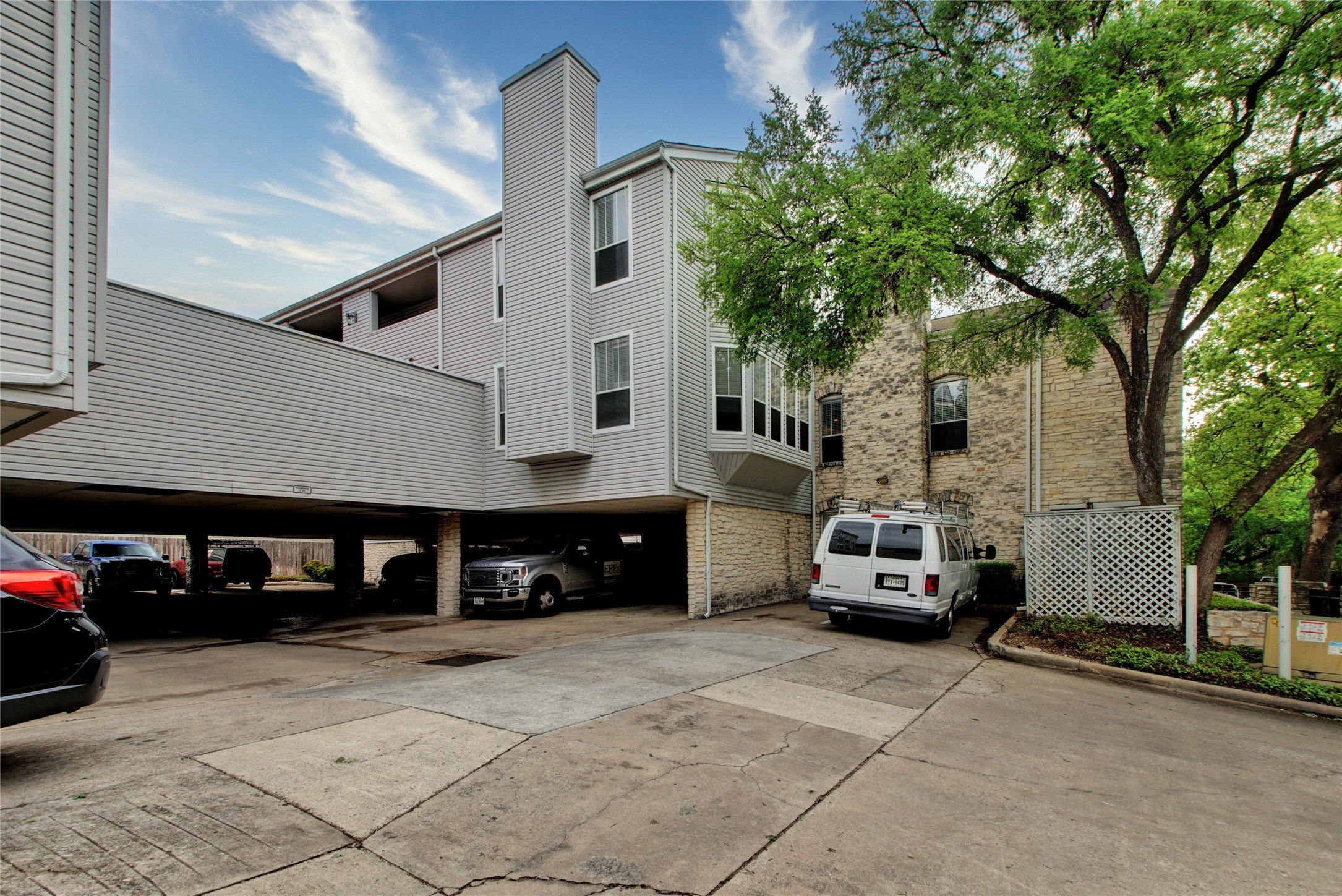 2520 Quarry Road, Unit 201 Austin, TX 78703 - Photo 25 of 30 Gallery Image 25