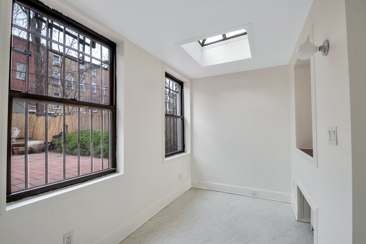 385 Madison Street, Unit 1 Brooklyn, NY 11221 - Photo 13 of 21 a view of an entryway with a window