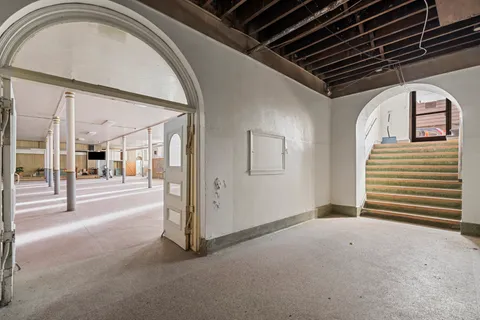 $300,000 | 21 State Street, Oil City, PA 16301