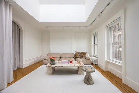 $995,000 | 104 Bedford Street, Unit PHE | West Village