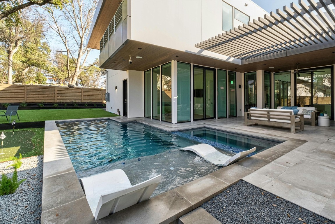 4811 Timberline Drive Austin, TX 78746 - Photo 3 of 40