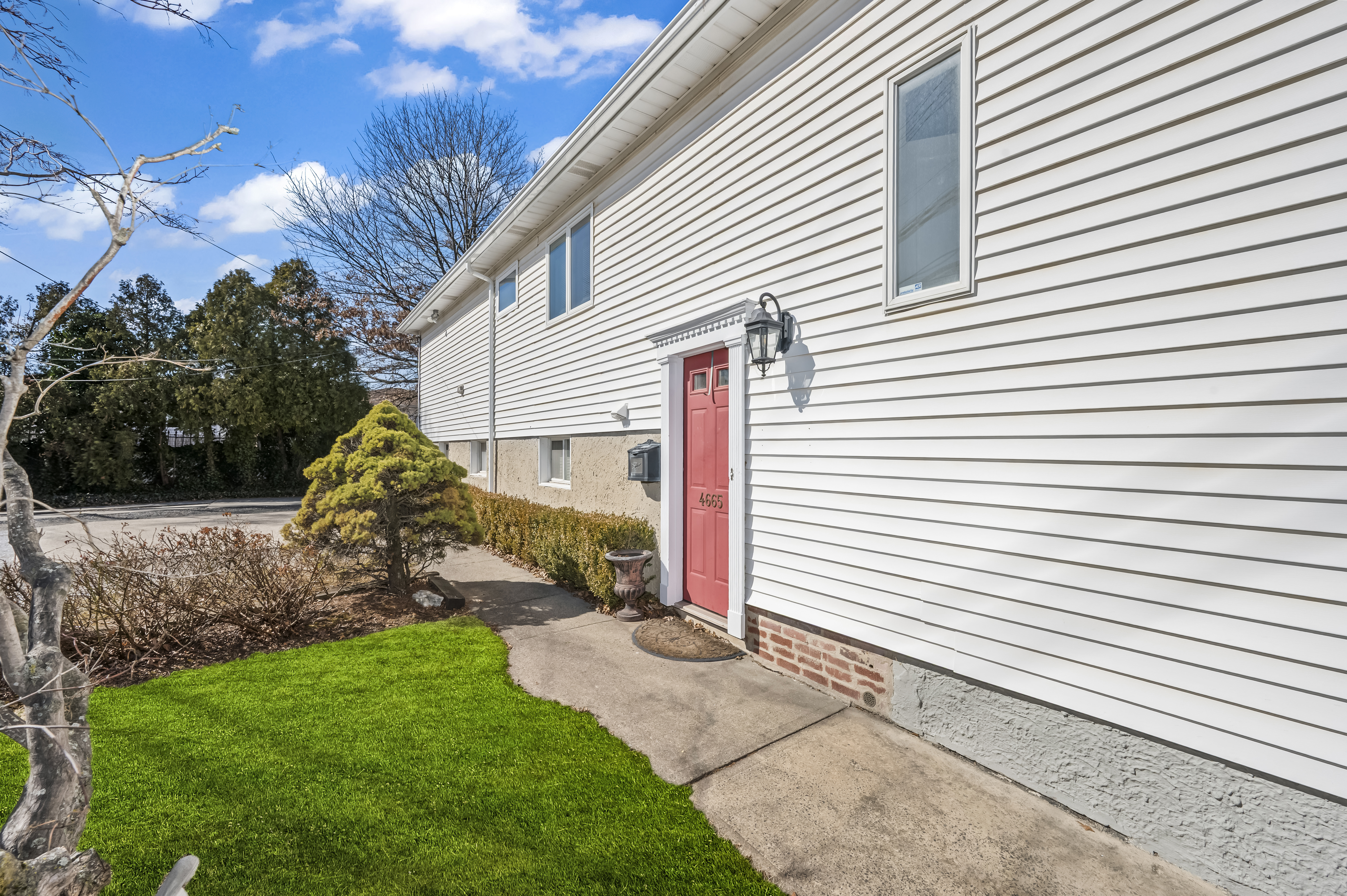 4665 Amboy Road Staten Island, NY 10312 - Photo 23 of 33 Gallery Image 23