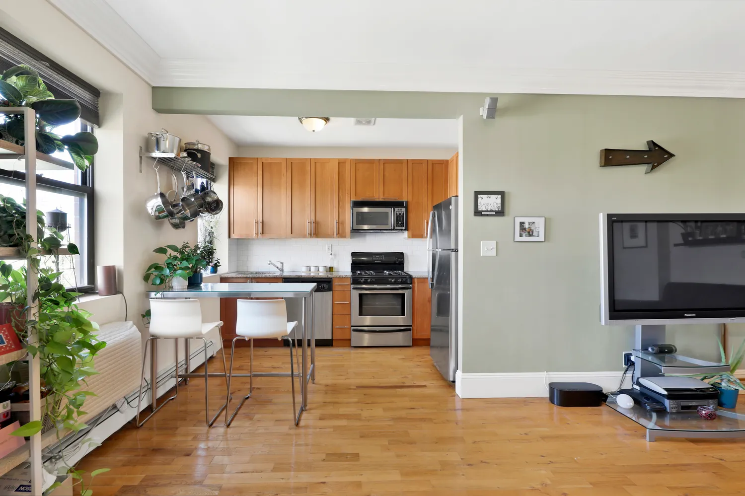 $4,500 | 36 Russell Street, Unit 22 | Greenpoint