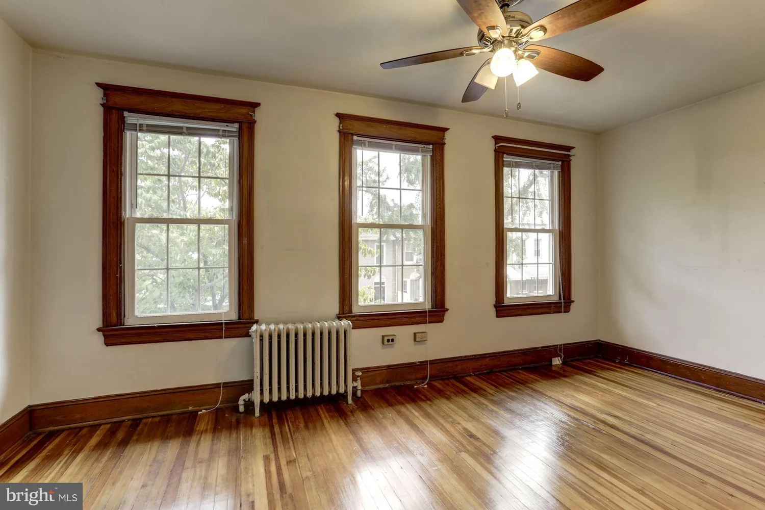 $3,300 | 1015 Quebec Place Northwest, Washington, DC 20010