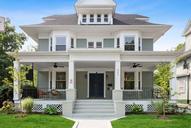 $2,795,000 | 542 East 24th Street | South Midwood