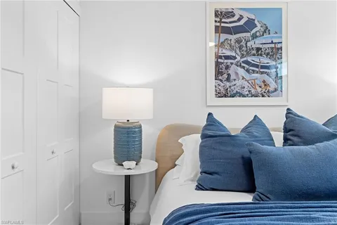 $575,000 | 614 Broad Avenue South, Naples, FL 34102