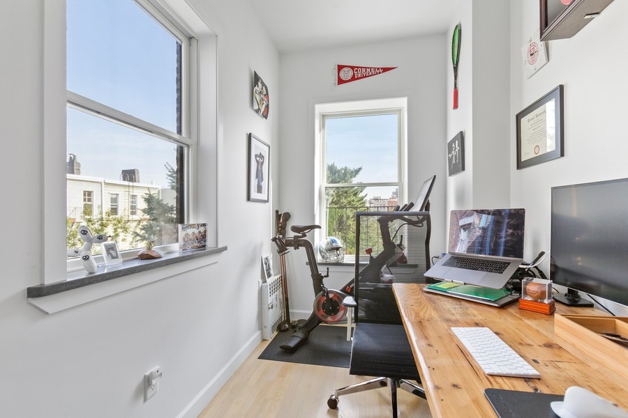106 B Nassau Avenue, Unit 3 Brooklyn, NY 11222 - Photo 9 of 10