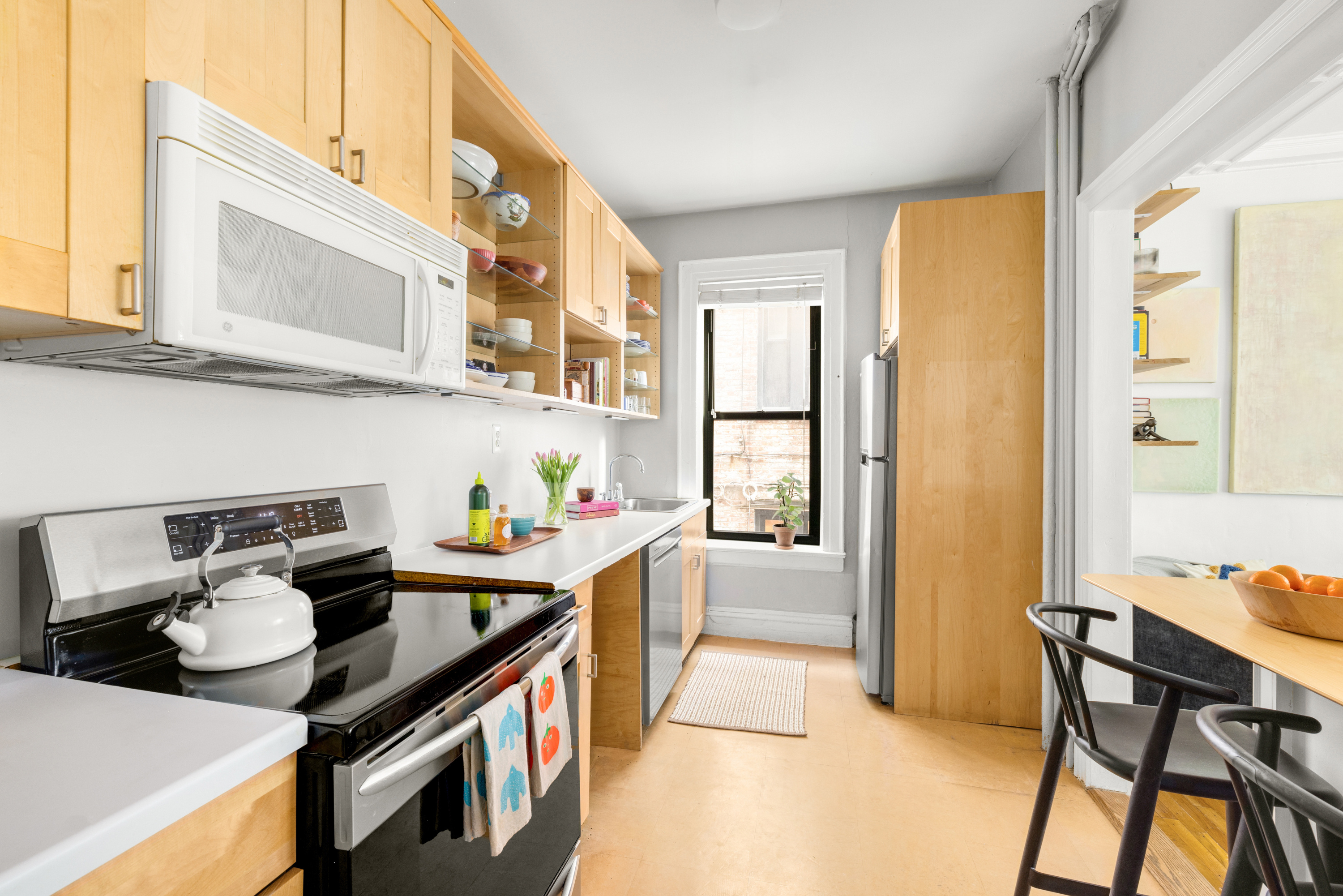 250 Seeley Street, Unit 4 Brooklyn, NY 11218 - Photo 3 of 8