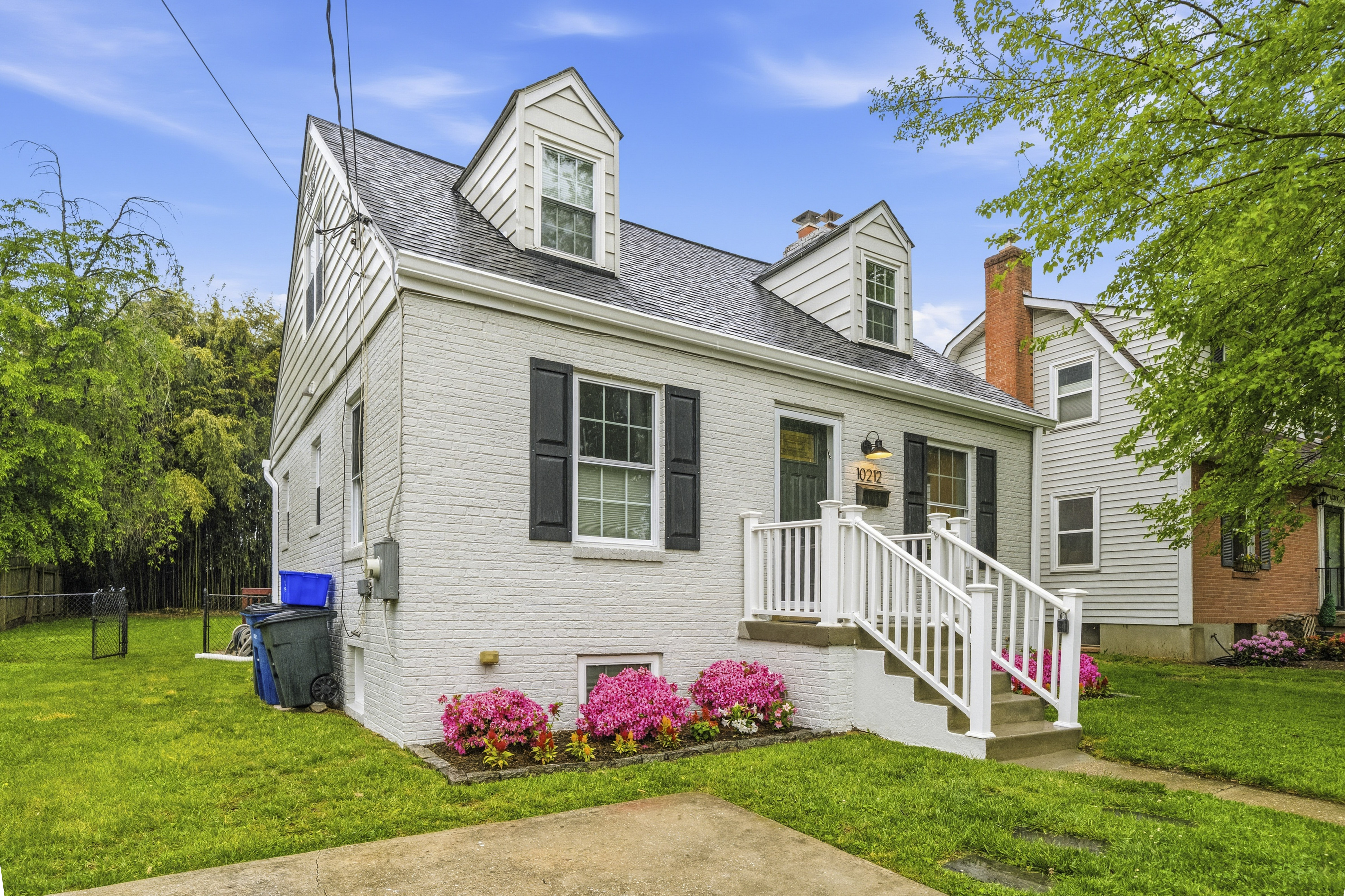 10212 Grant Avenue Silver Spring, MD 20910 - Photo 3 of 26