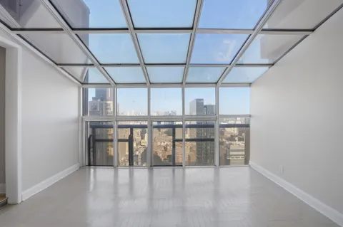 $2,650,000 | 418 East 59th Street, Unit PHA | Sutton Place