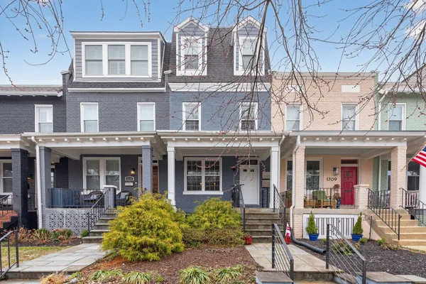 $839,700 | 1711 D Street Southeast, Unit 2, Washington, DC 20003