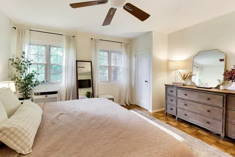 $330,000 | 3442 Martha Custis Drive, Unit 3103442, Alexandria, VA 22302