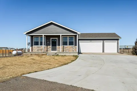 $475,000 | 1434 4th Court, Deer Trail, CO 80105