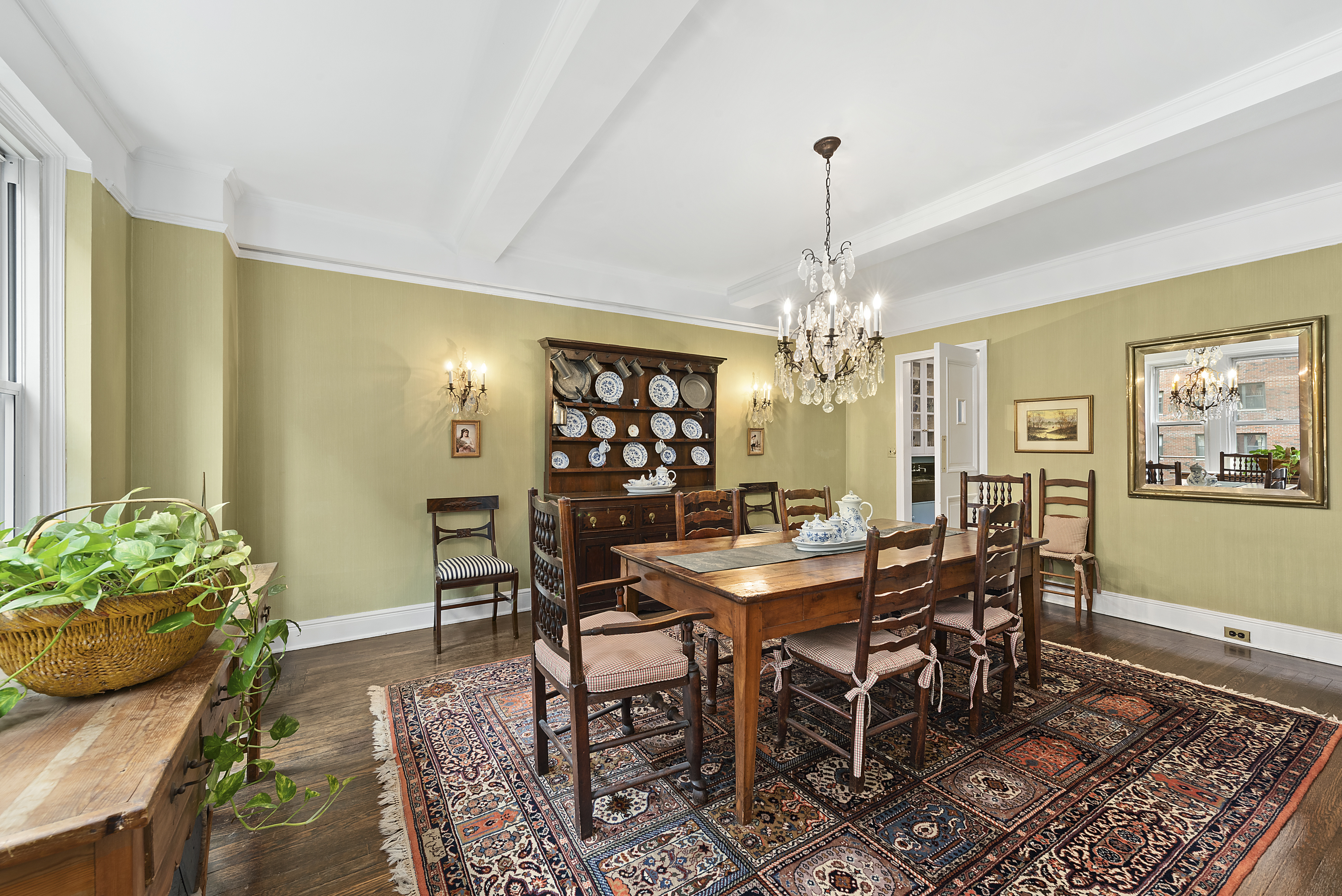 320 East 72nd Street, Unit 6A Manhattan, NY 10021 - Photo 2 of 11 Gallery Image 2