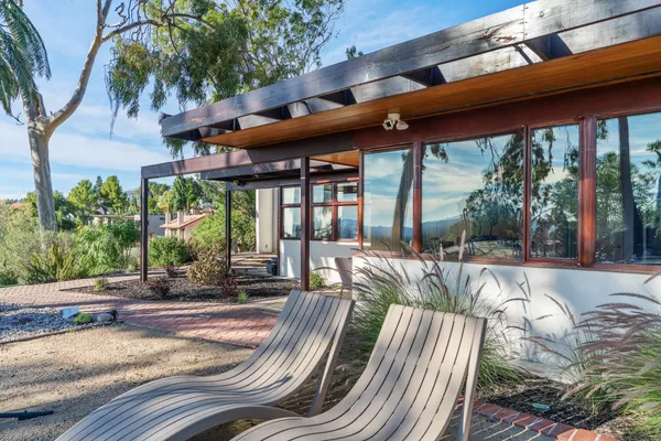 $1,999,000 | 17728 Ridgeway Road, Granada Hills, CA 91344