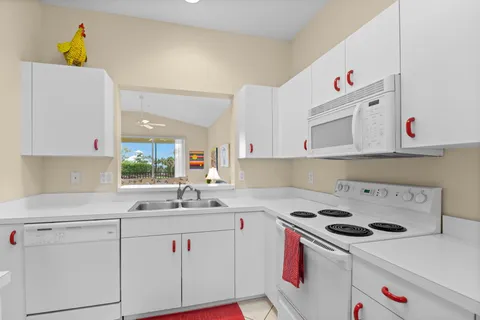 $389,000 | 2245 Carrington Court, Unit 204, Naples, FL 34109