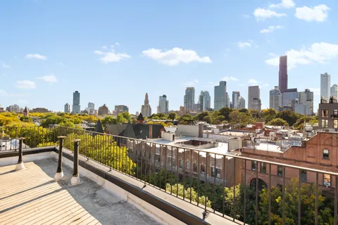 $1,995,000 | 364 Myrtle Avenue, Unit 2B | Fort Greene