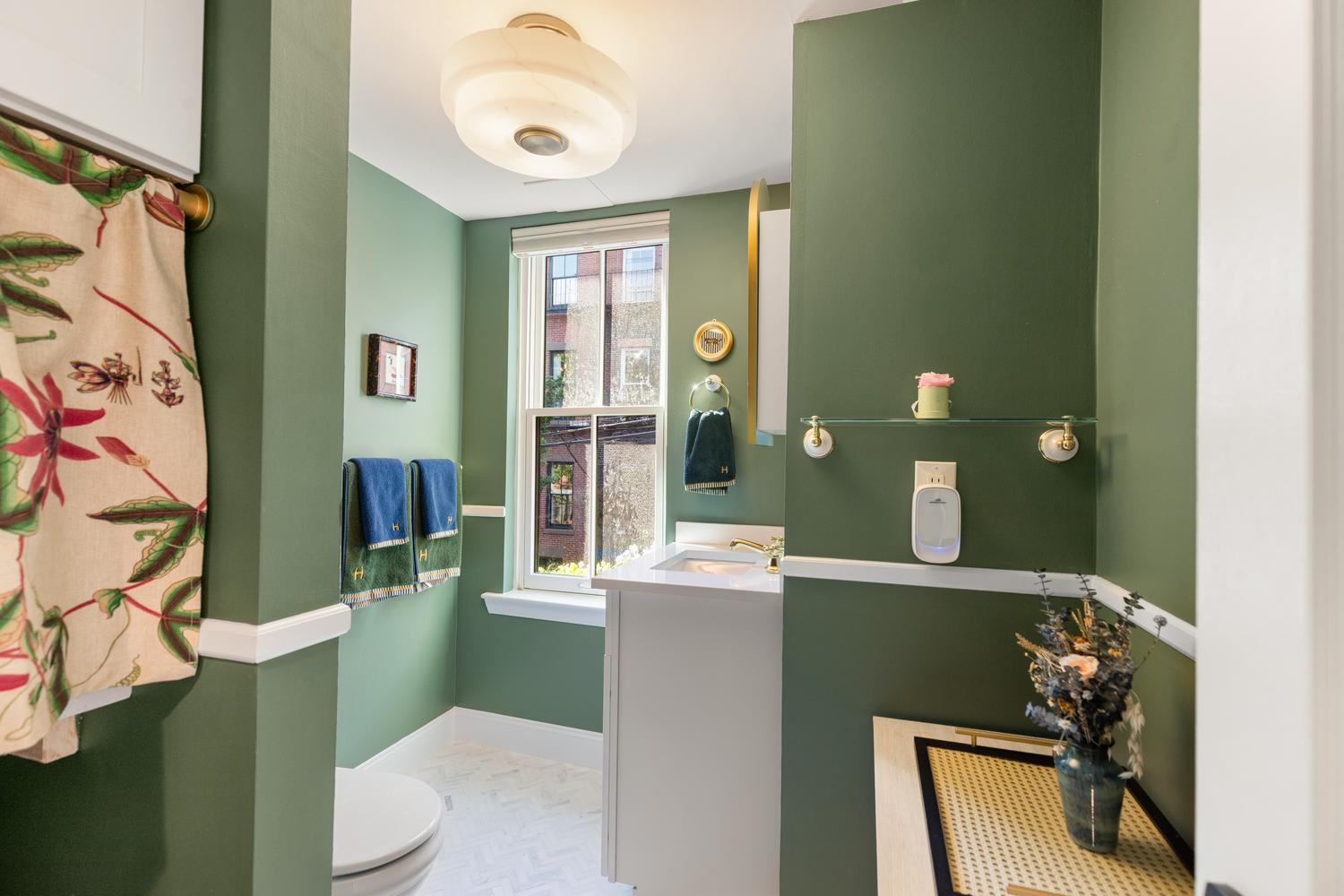 15 Lawrence Street, Unit 2 Boston, MA 02116 - Photo 18 of 34