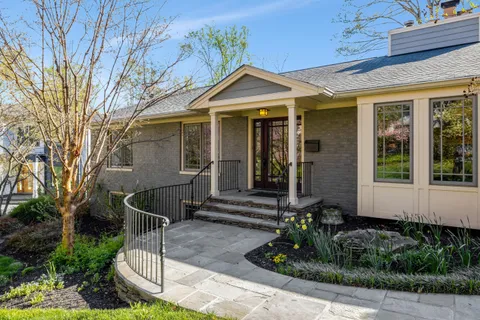 $1,875,000 | 1432 Waggaman Circle, McLean, VA 22101