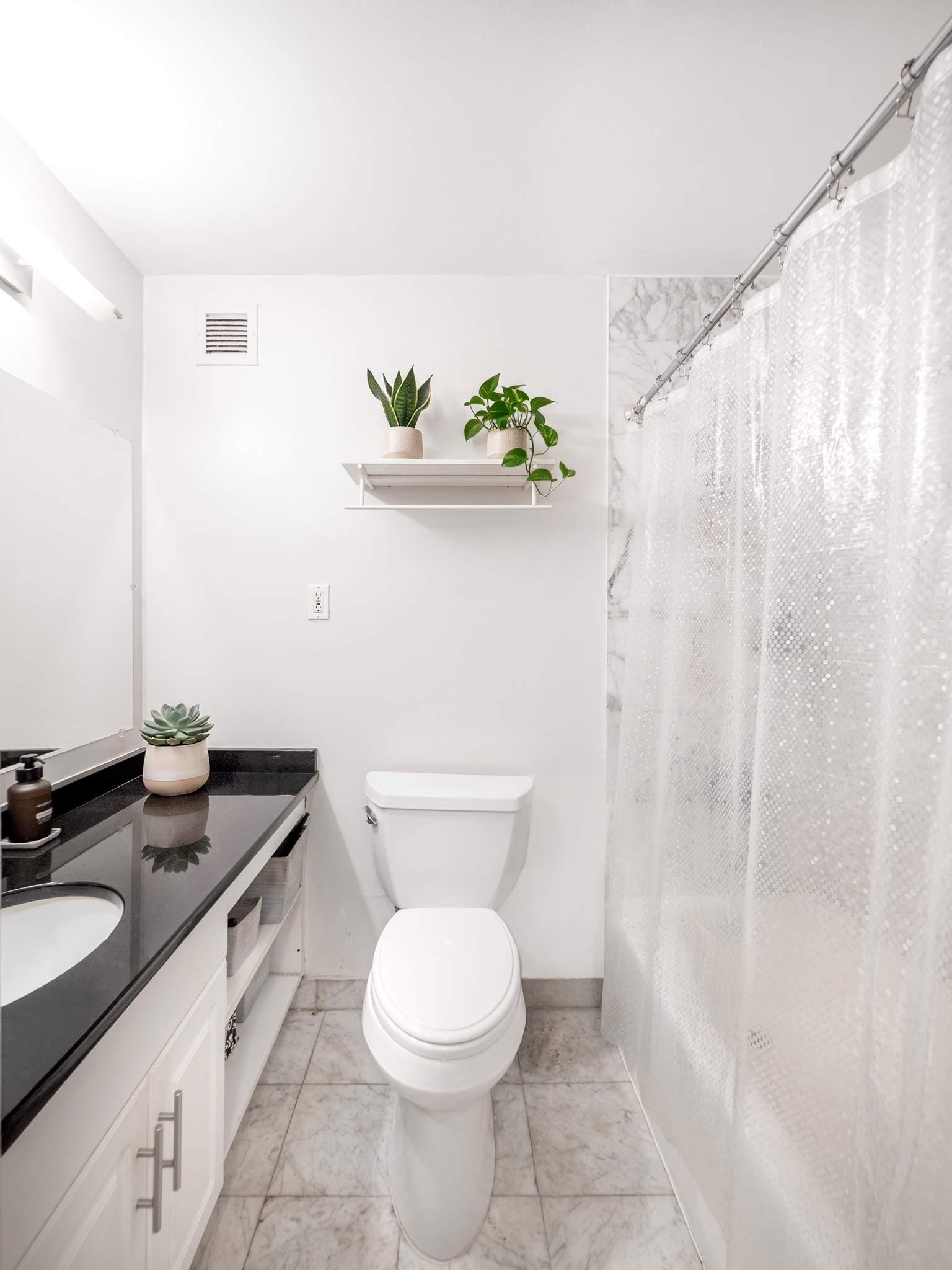 300 Rector Place, Unit 8E Manhattan, NY 10280 - Photo 6 of 14 Gallery Image 6