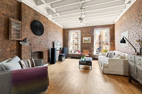 $2,350,000 | 543 Manhattan Avenue | Harlem