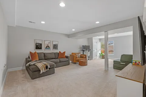 $960,000 | 9272 South Crestmore Way, Highlands Ranch, CO 80126
