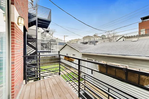 $750,000 | 1086 North Paulina Street, Unit B, Chicago, IL 60622