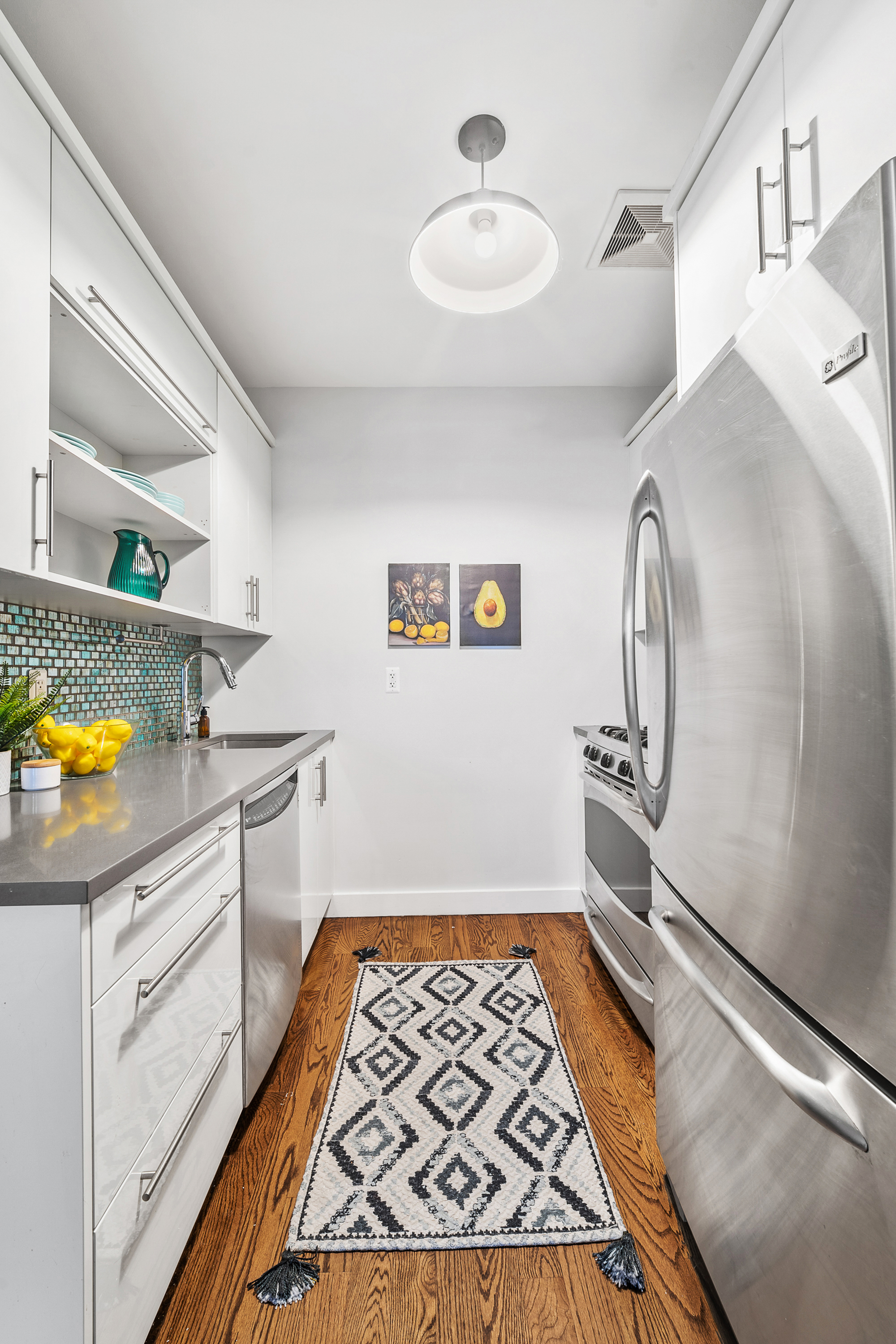 155 Newel Street, Unit 1A Brooklyn, NY 11222 - Photo 12 of 16